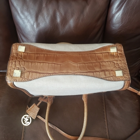 MICHAEL Kors Colette Walnut Medium Messenger Satchel Bag - Picture 9 of 16